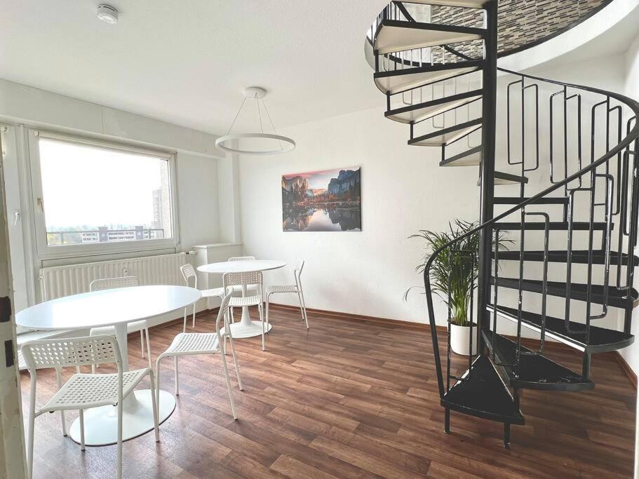 Apartment Maisonette Penthouse Laatzen - 5 Min To Messe Hannover